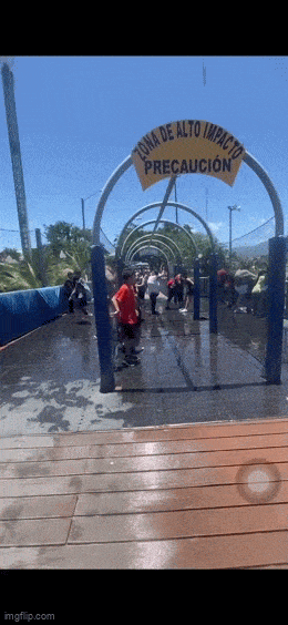 Acid GIFs, March 28 (25 gifs)