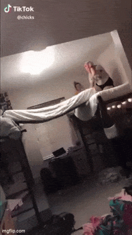 Acid GIFs, March 28 (25 gifs)