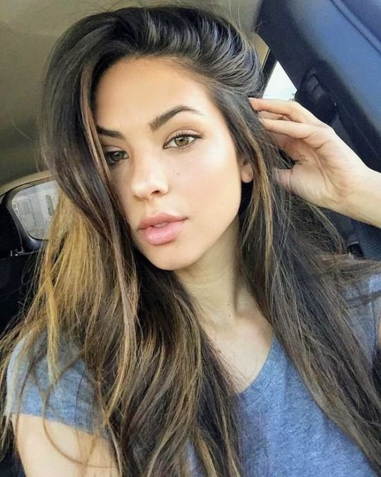 Girls In Cars (20 pics)