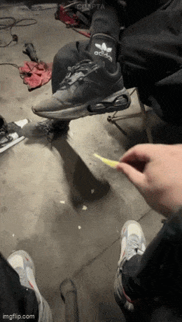 Acid GIFs, April 2 (25 gifs)