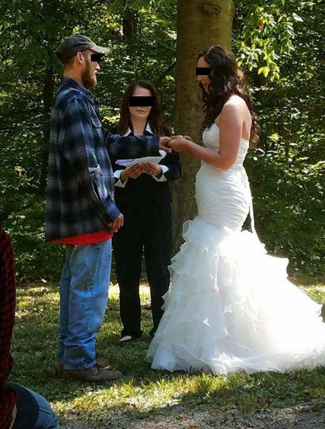 Grooms Who Chose The Bad Wedding Suit (16 pics)