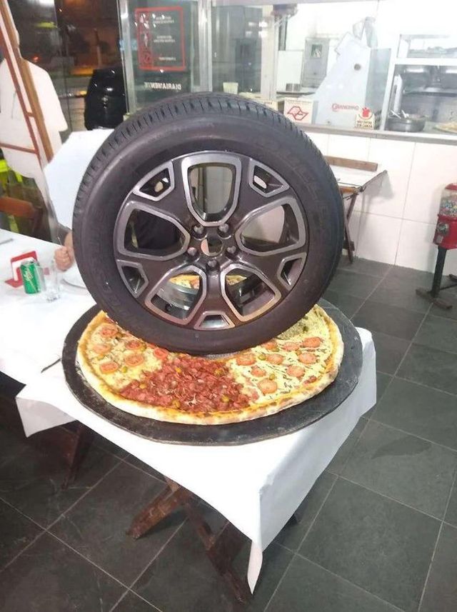 What Is Going On Here? (29 pics)