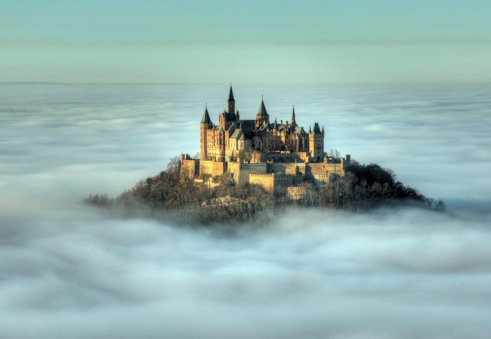 Amazing Medieval Castles From Around the World (20 pics)