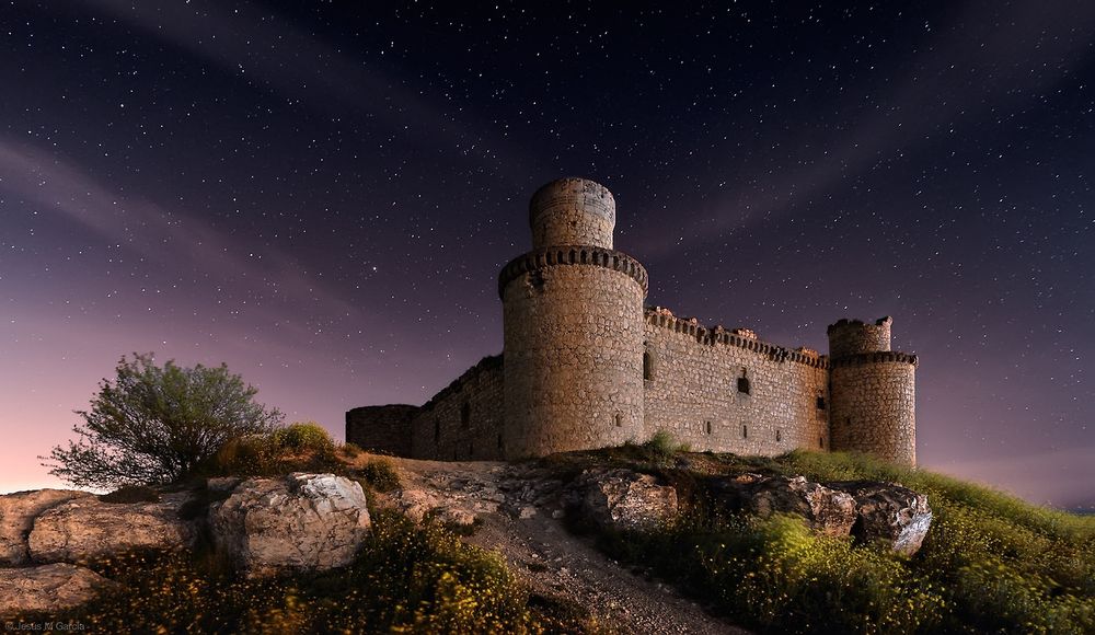 Amazing Medieval Castles From Around the World (20 pics)