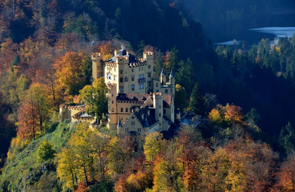 Amazing Medieval Castles From Around the World (20 pics)