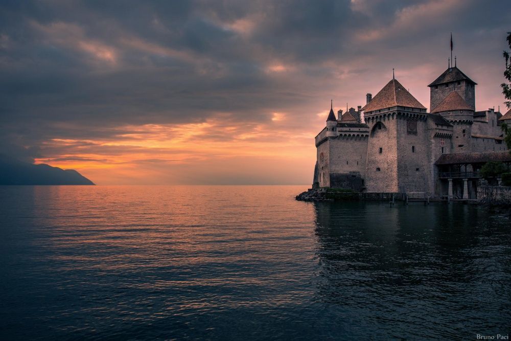 Amazing Medieval Castles From Around the World (20 pics)