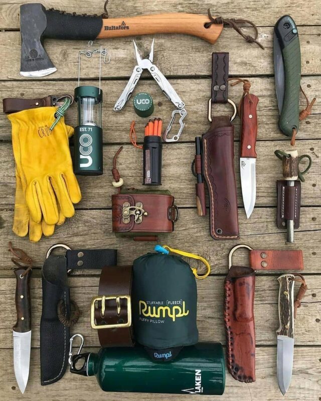 People Share Their Forest Survival Kits (20 pics)