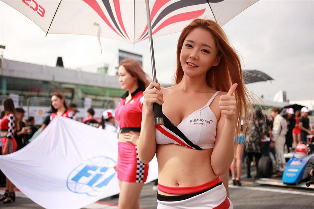 Asian Girls (20 pics)