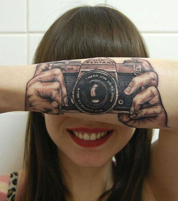 Unusual Tattoos (18 pics)