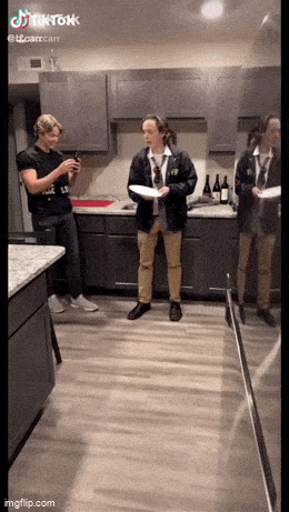 Acid GIFs, April 5 (25 gifs)