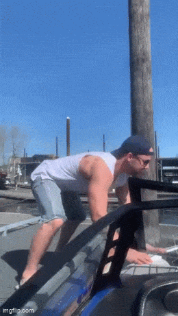 Acid GIFs, April 8 (25 gifs)