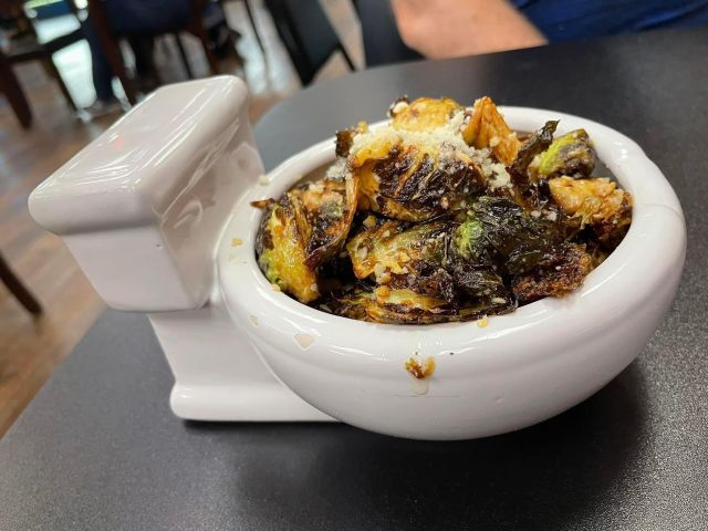 Weird Food Serving (15 pics)