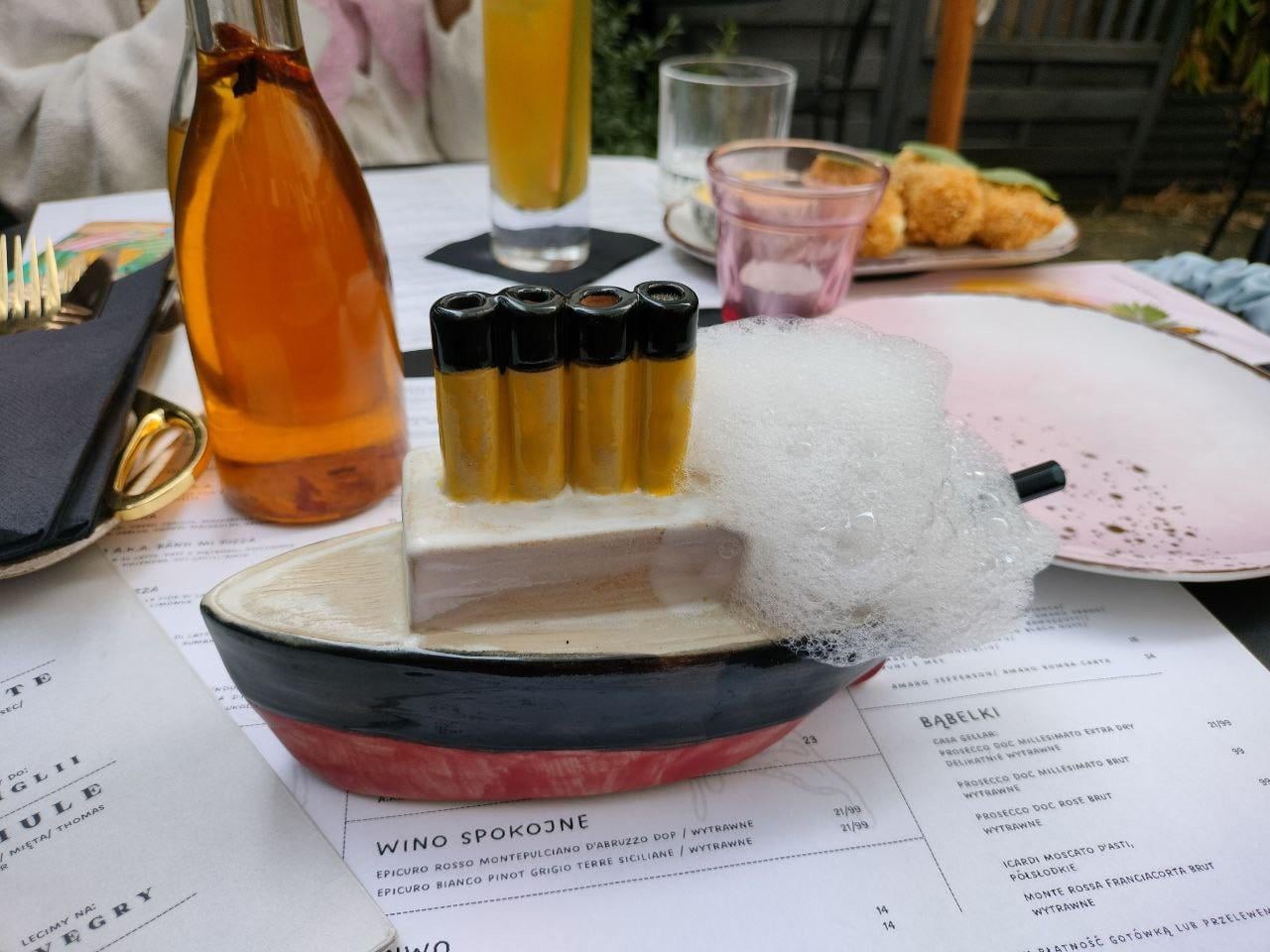Weird Food Serving (15 pics)