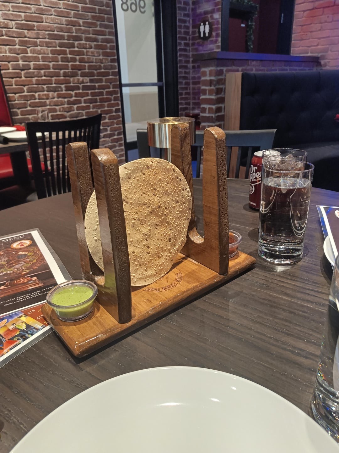 Weird Food Serving (15 pics)