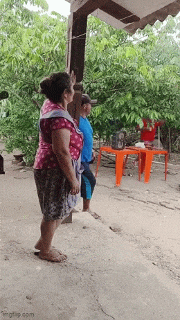 Acid GIFs, April 16 (25 gifs)