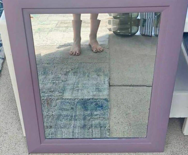 Funny Attempts To Sell A Mirror (20 pics)