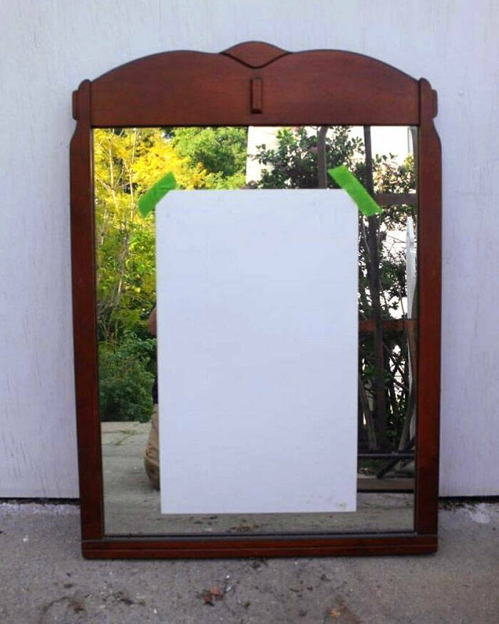 Funny Attempts To Sell A Mirror (20 pics)