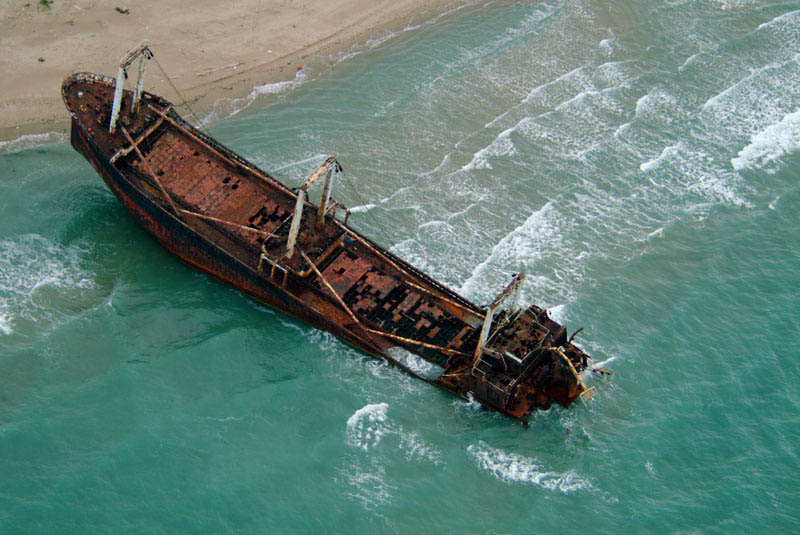 Abandoned Ships (20 pics)