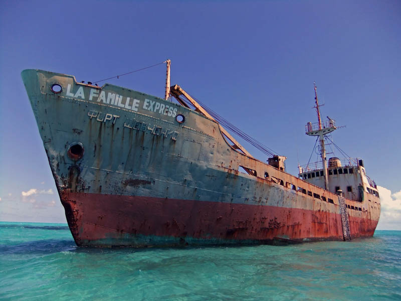 Abandoned Ships (20 pics)