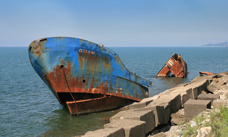 Abandoned Ships (20 pics)