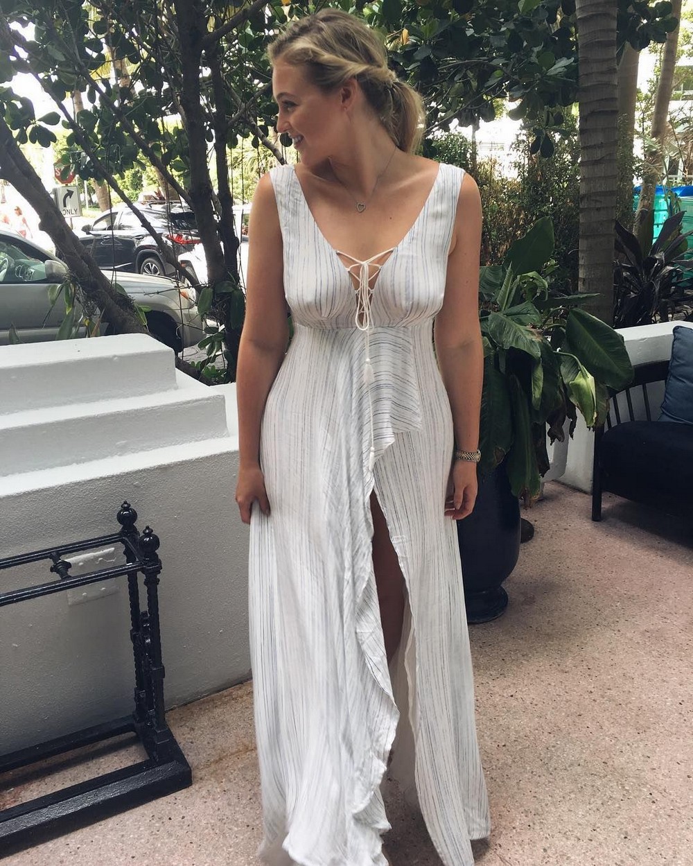 Braless Girls (20 pics)