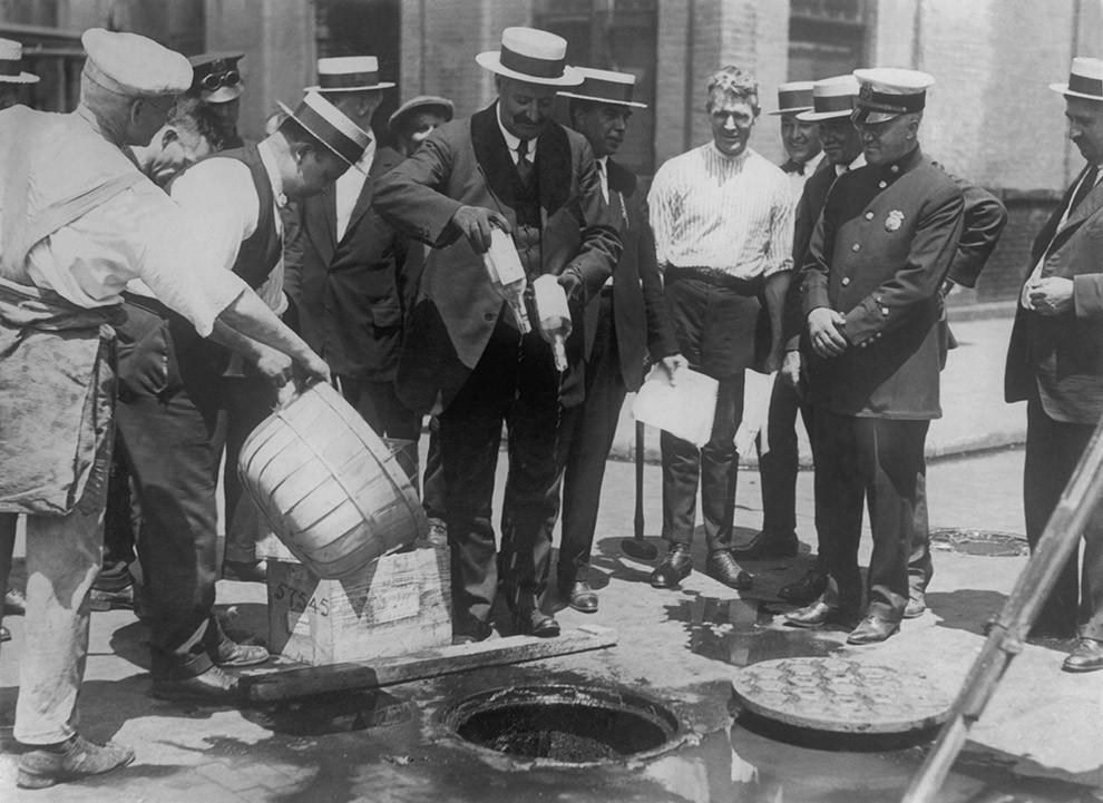 Photos From Prohibition Times (20 pics)