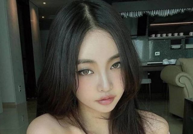 Asian Girls (53 pics)