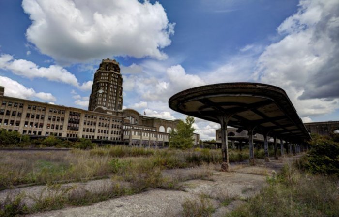 Beautiful Abandoned Places (19 pics)