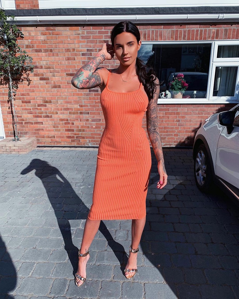 Girls In Dresses (20 pics)