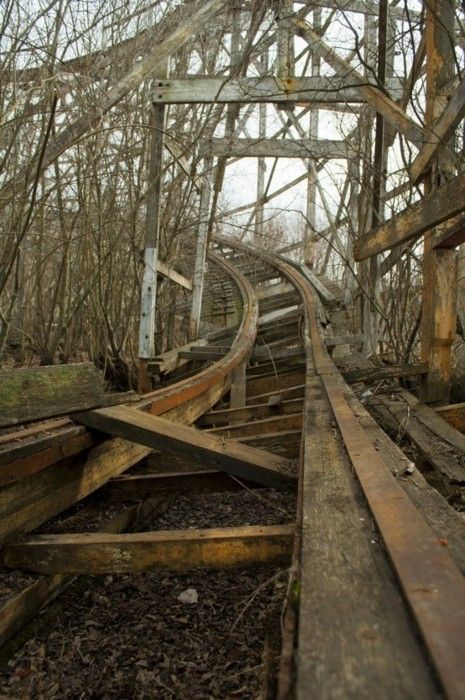 Beautiful Abandoned Places (18 pics)