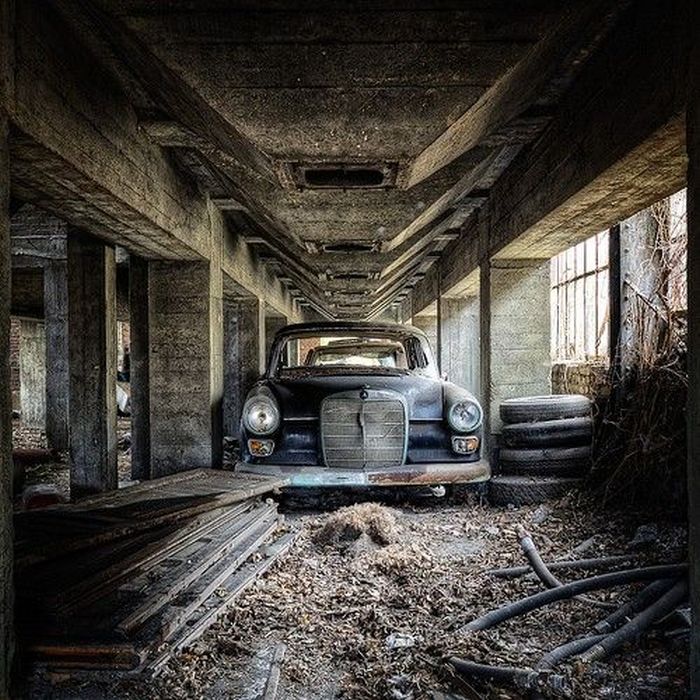 Beautiful Abandoned Places (18 pics)