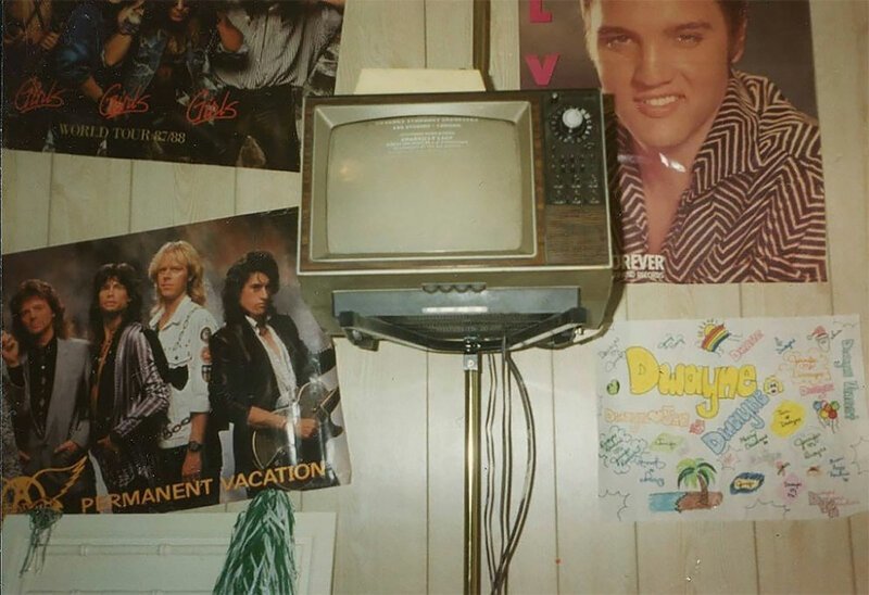Nostalgic Rooms From The 80's (20 pics)
