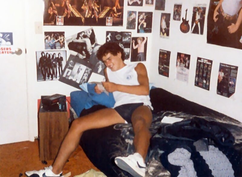 Nostalgic Rooms From The 80's (20 pics)