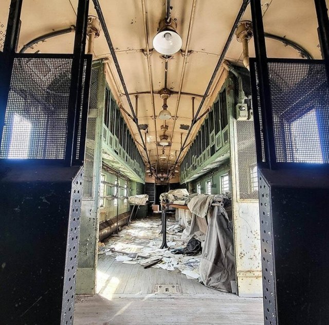 Beautiful Abandoned Places (20 pics)