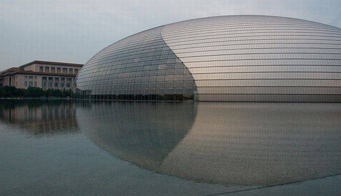Odd Buildings (20 pics)