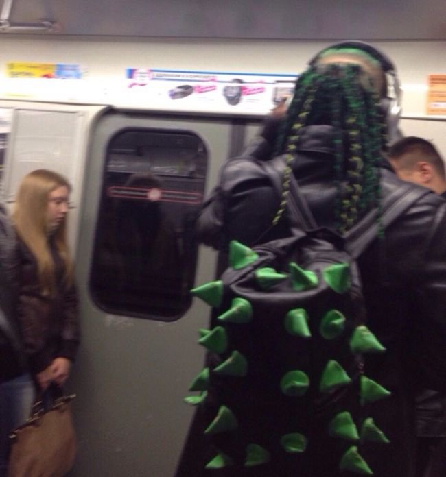Strange People In The Subway (20 pics)