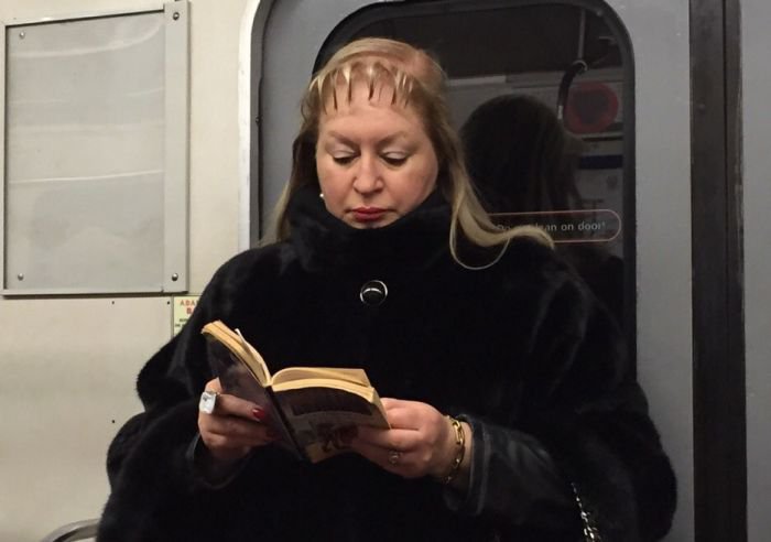 Strange People In The Subway (20 pics)