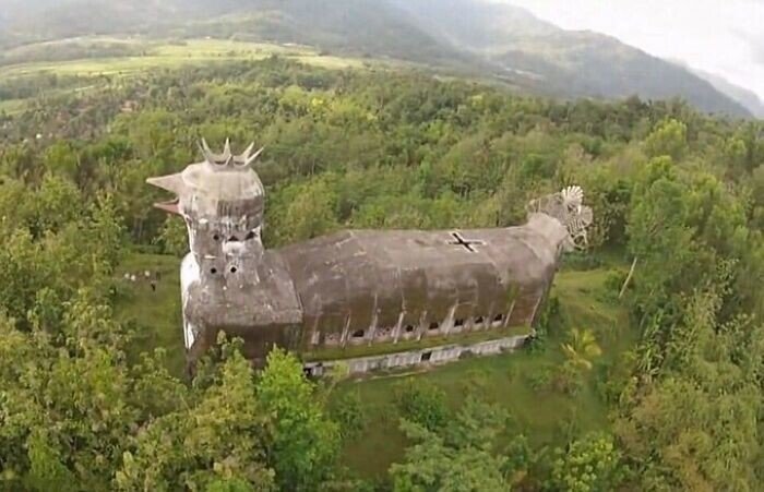 Beautiful Abandoned Places (20 pics)