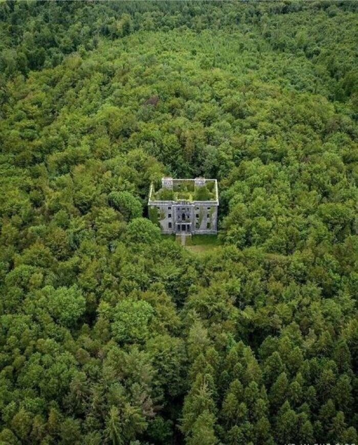 Beautiful Abandoned Places (20 pics)