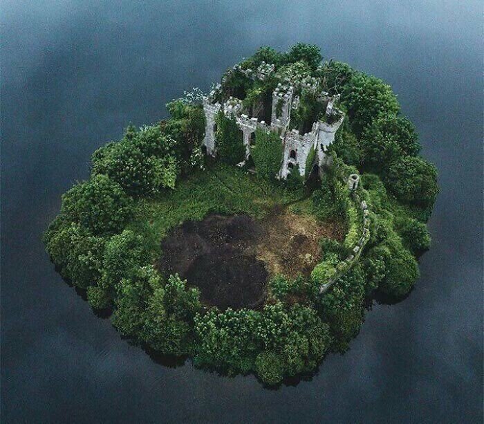 Beautiful Abandoned Places (20 pics)
