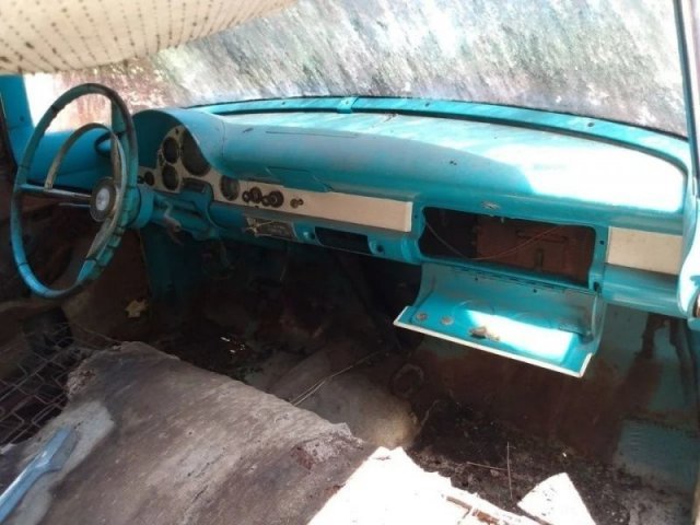 Car Graveyard (20 pics)