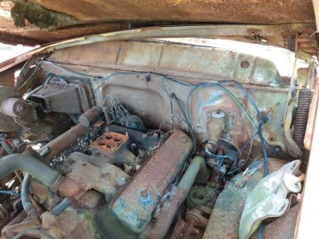 Car Graveyard (20 pics)