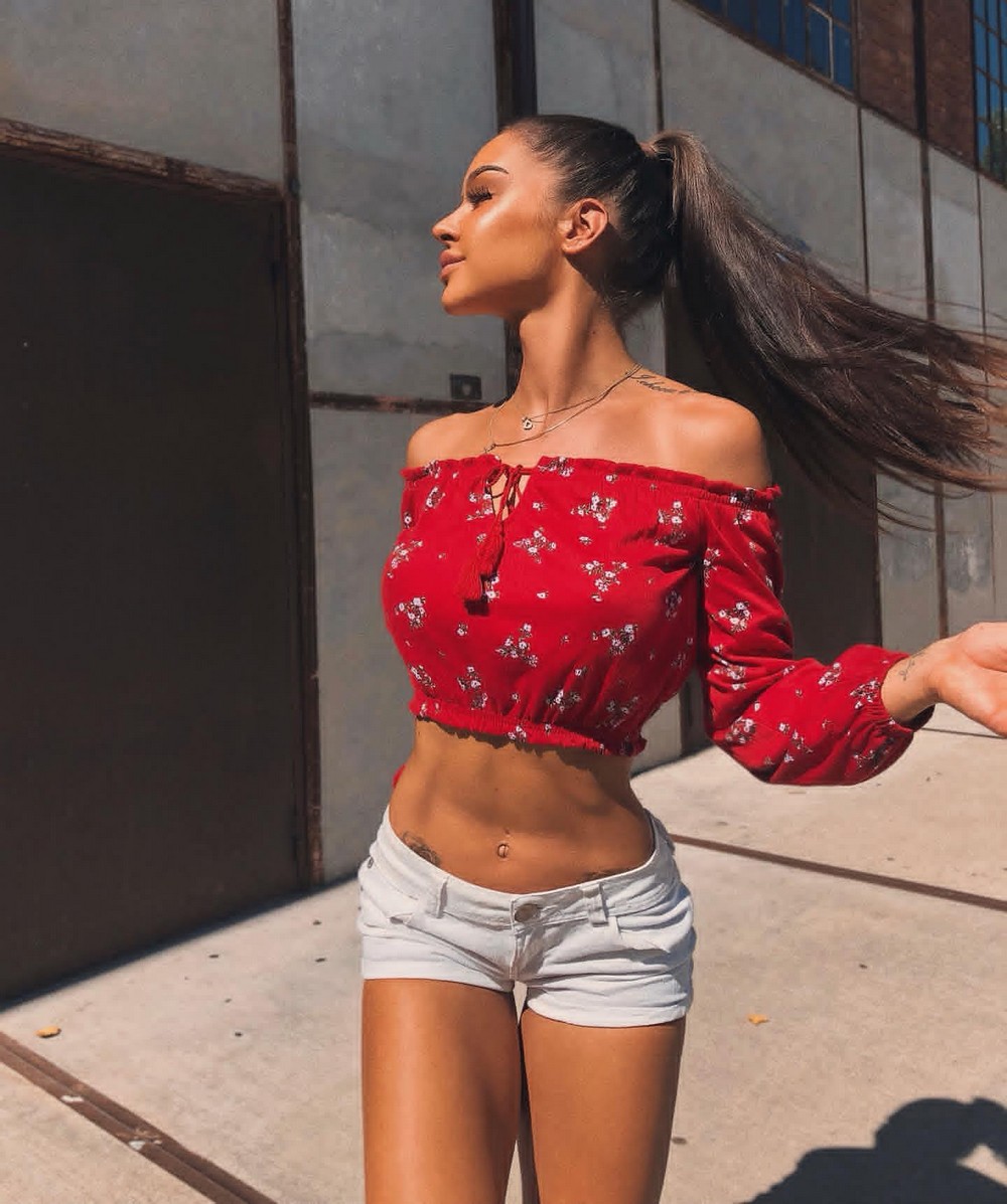Sporty Girls (20 pics)