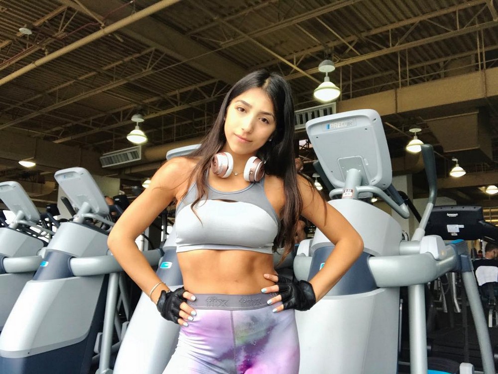 Sporty Girls (20 pics)