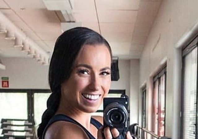 Sporty Girls (20 pics)