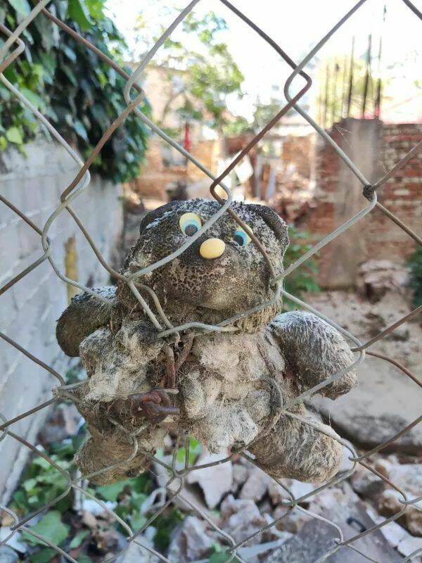 Creepy Photos (22 pics)