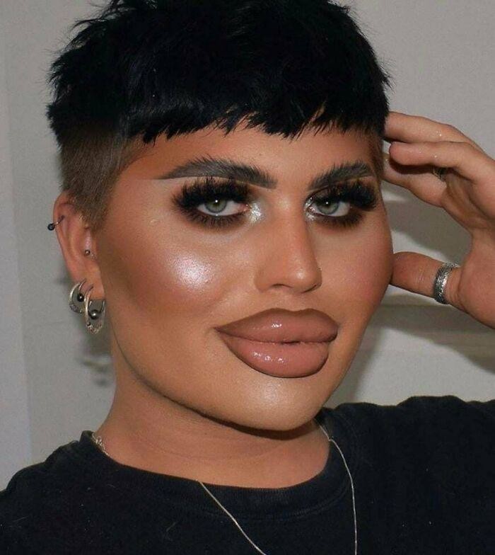 Awful Makeup (17 pics)