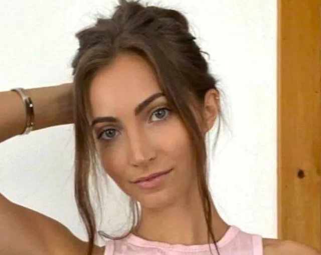 Cute Girls (28 pics)