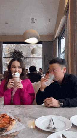Acid GIFs, May 15 (25 gifs) Acid GIFs, May 15 (25 gifs)