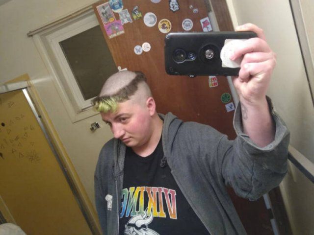 Awful Haircuts (25 pics)